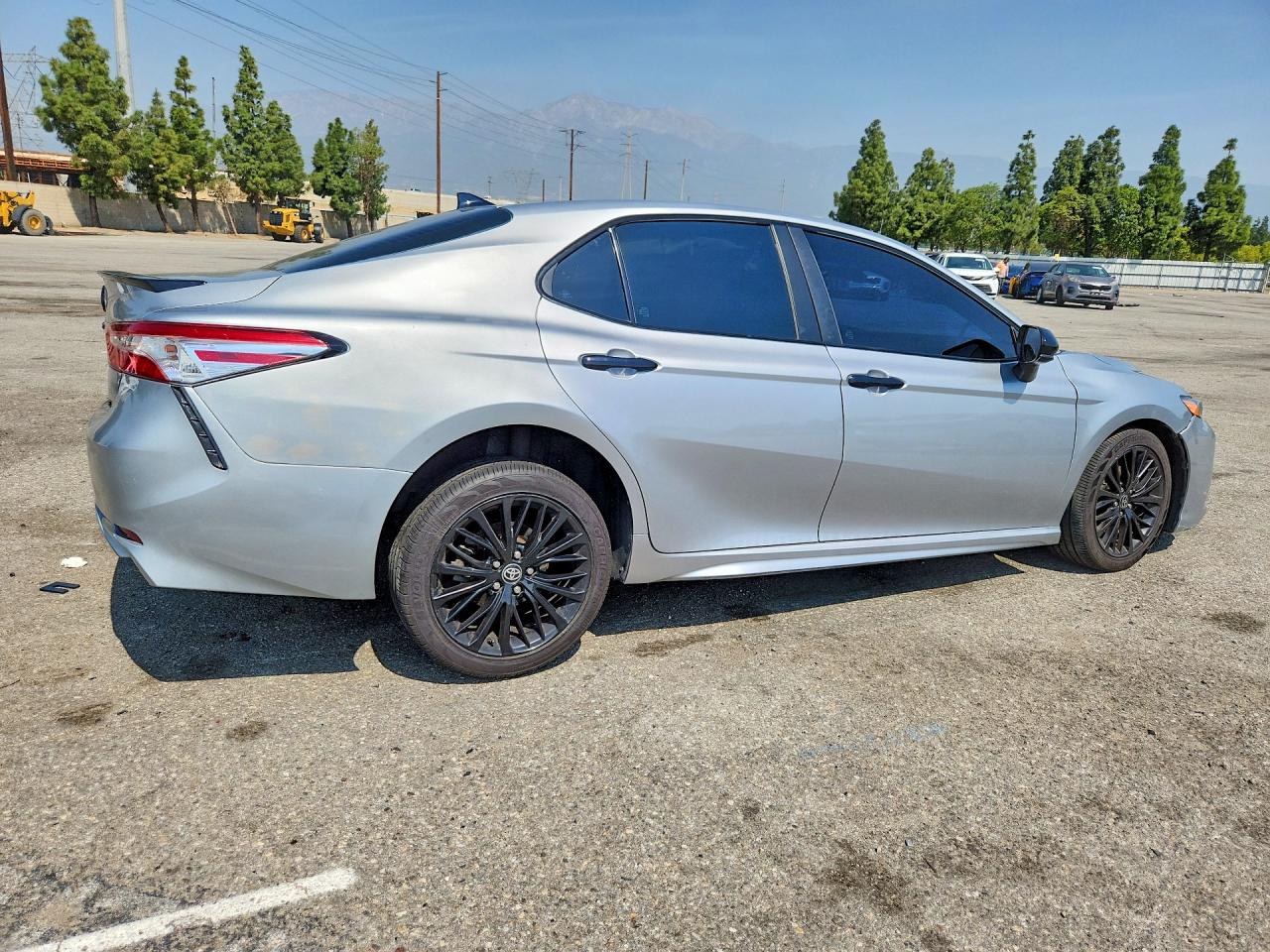 2020 TOYOTA CAMRY SE NIGHTSHADE — снимка 3
