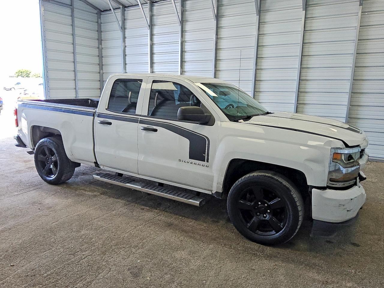 2017 CHEVROLET SILVERADO C1500 CUSTOM — снимка 4