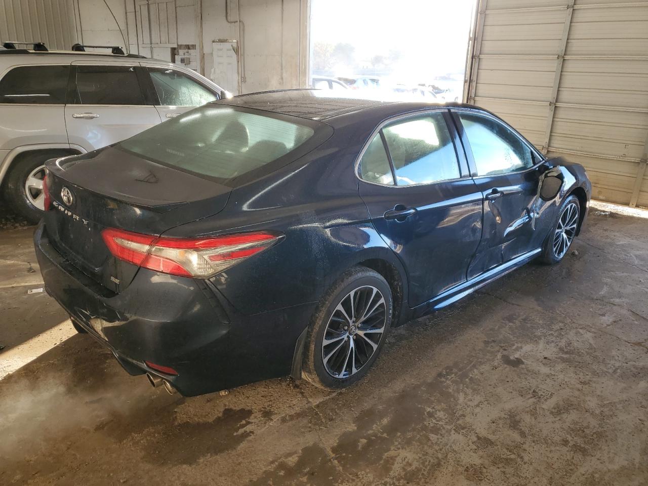 2018 TOYOTA CAMRY SE — снимка 3