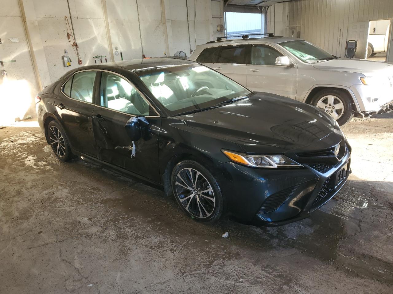 2018 TOYOTA CAMRY SE — снимка 4