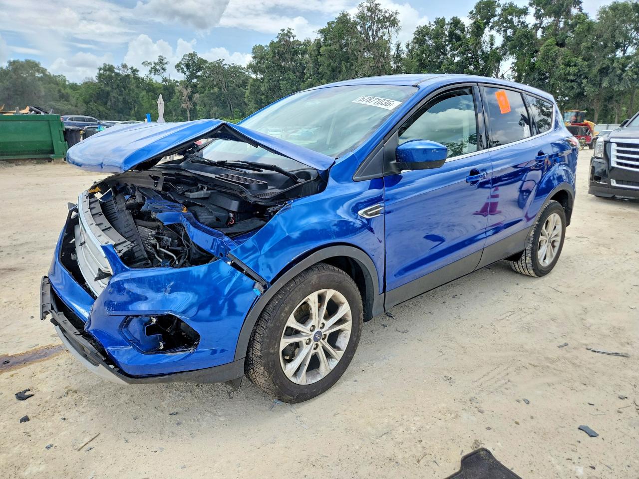2017 FORD ESCAPE SE