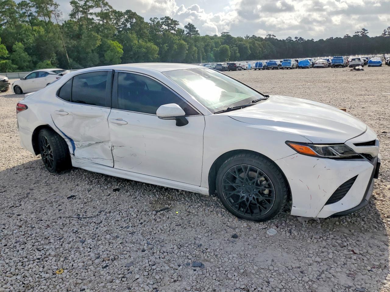 2018 TOYOTA CAMRY SE — снимка 4