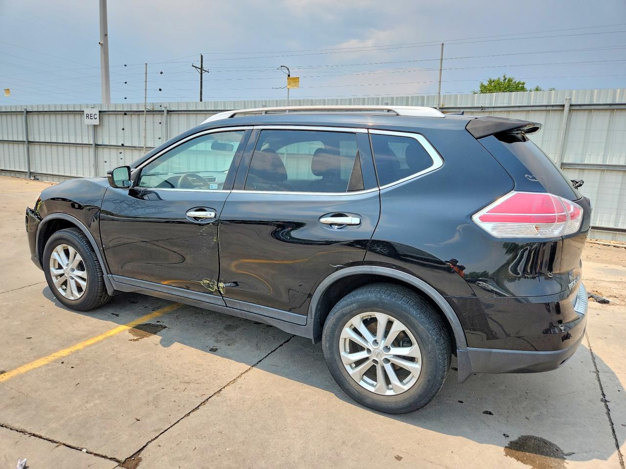 2015 NISSAN ROGUE SV — снимка 2
