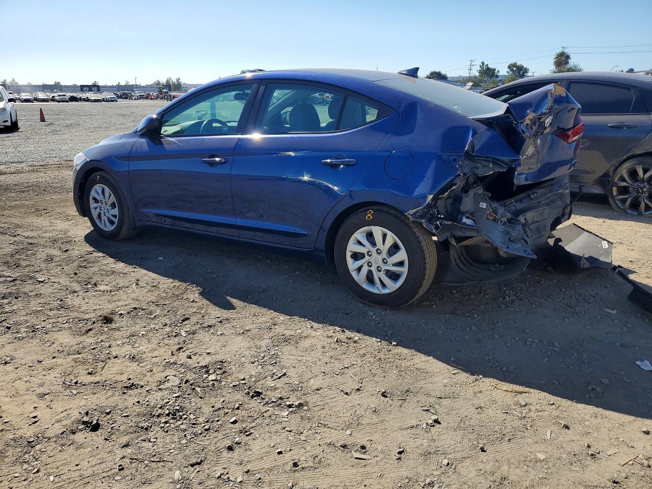 2017 HYUNDAI ELANTRA SE — снимка 2