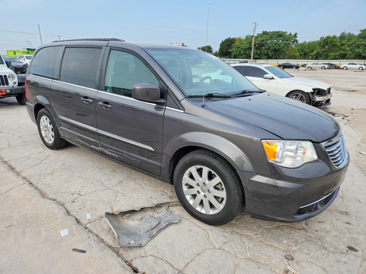 2016 CHRYSLER TOWN & COUNTRY TOURING — снимка 4