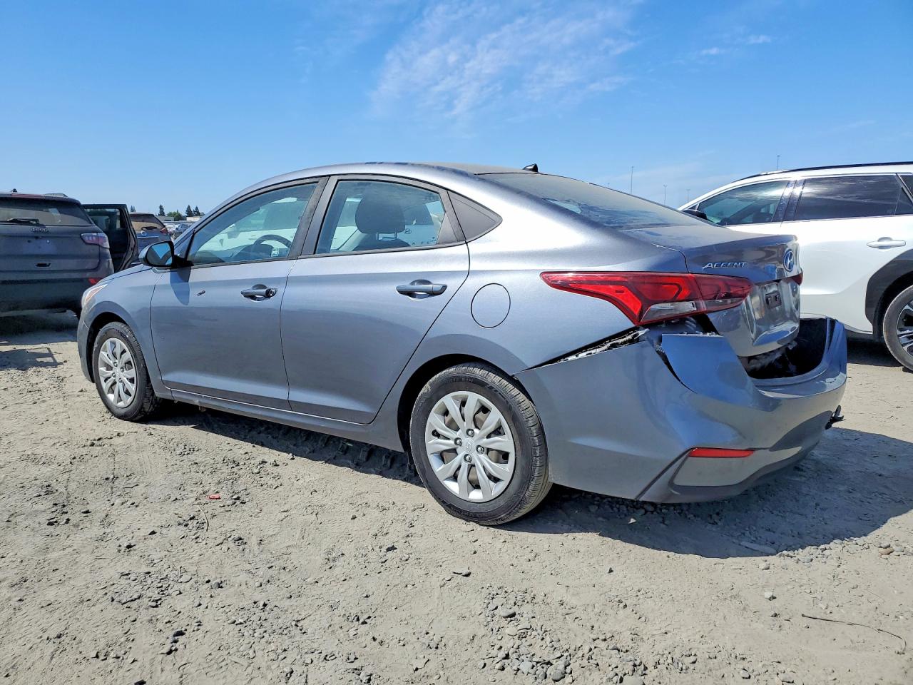 2018 HYUNDAI ACCENT SE — снимка 2