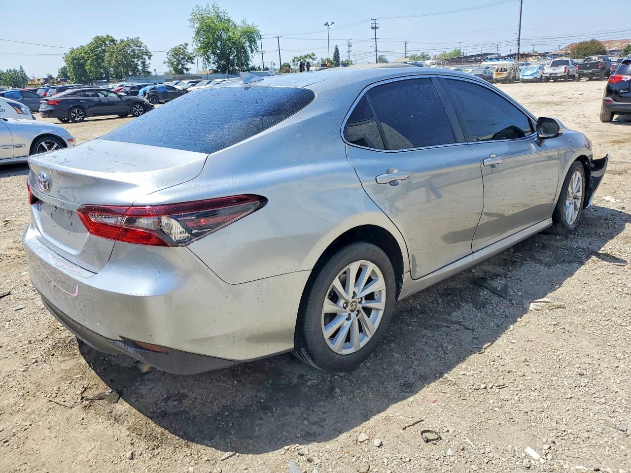 2022 TOYOTA CAMRY LE — снимка 3