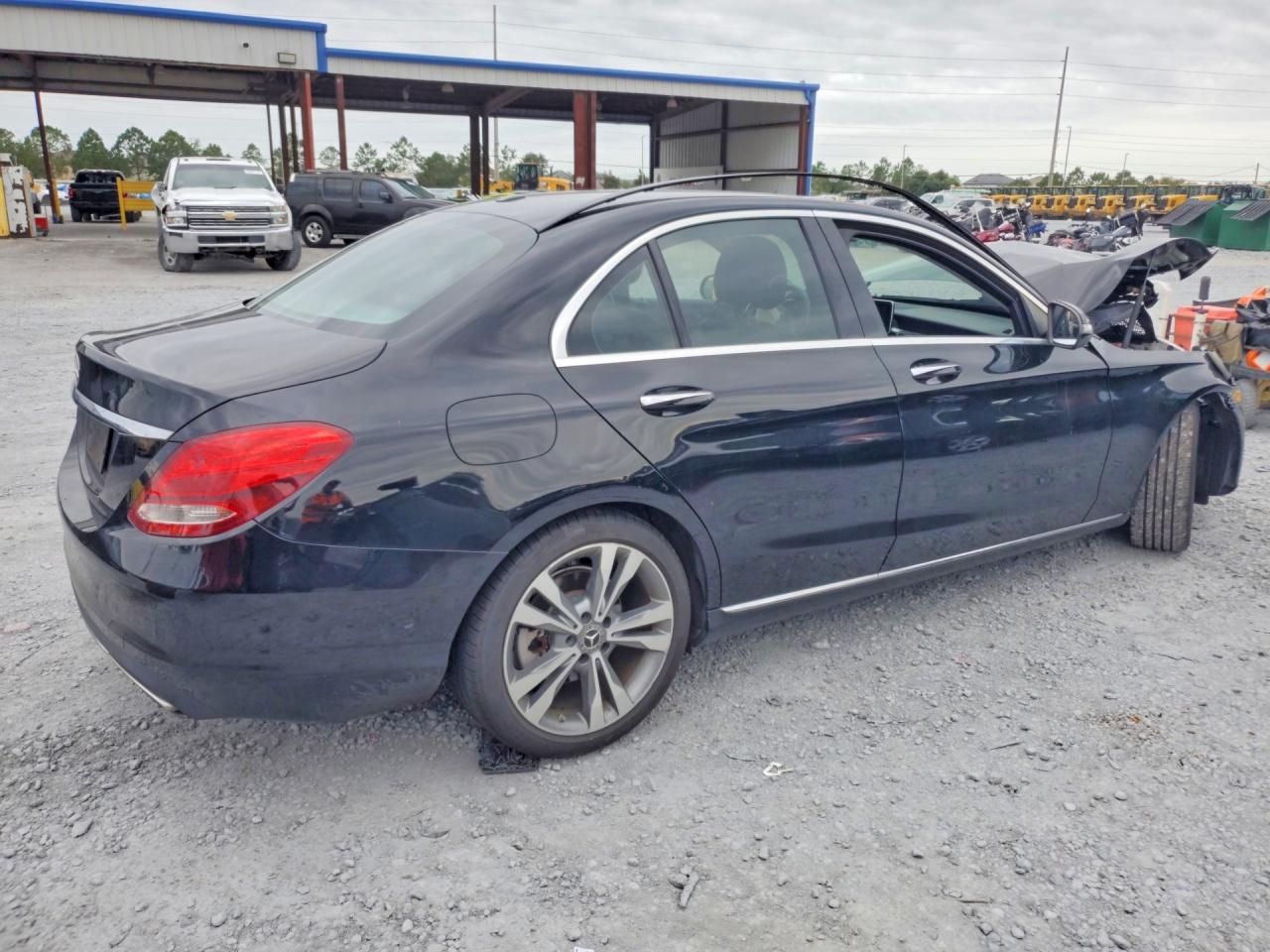 2017 MERCEDES-BENZ C 300 — снимка 3