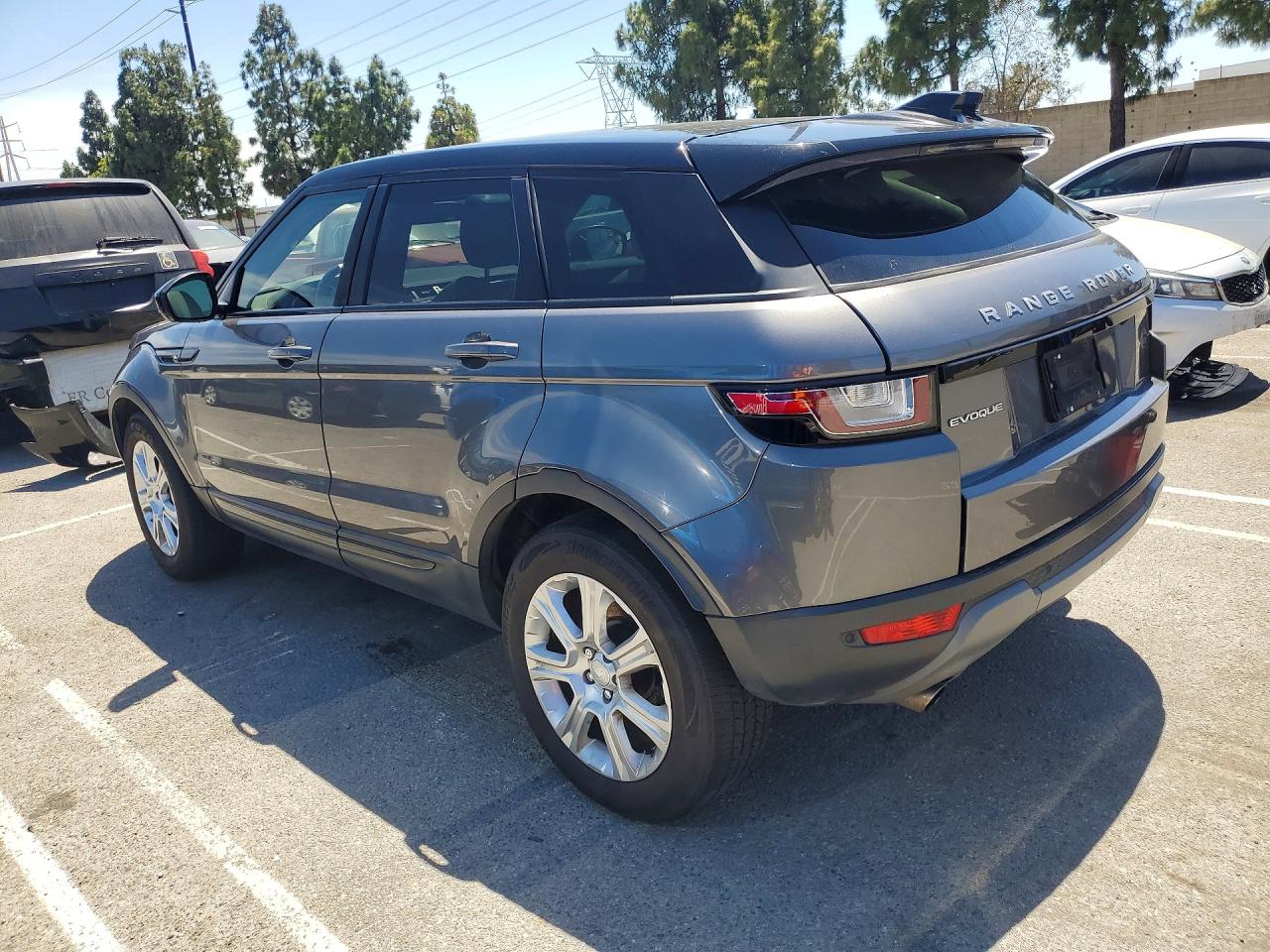 2017 LAND ROVER RANGE ROVER EVOQUE SE — снимка 2