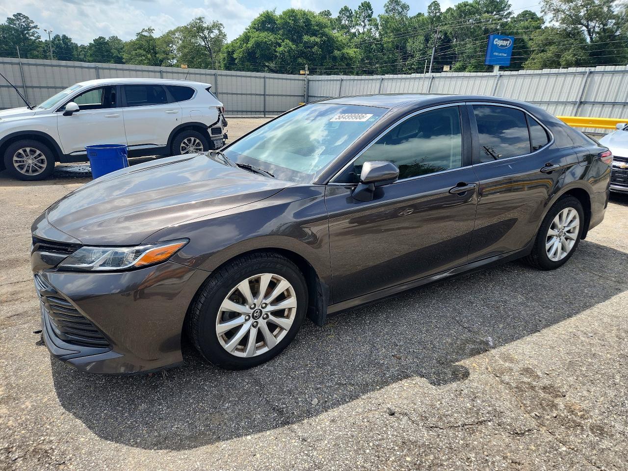 2018 TOYOTA CAMRY LE
