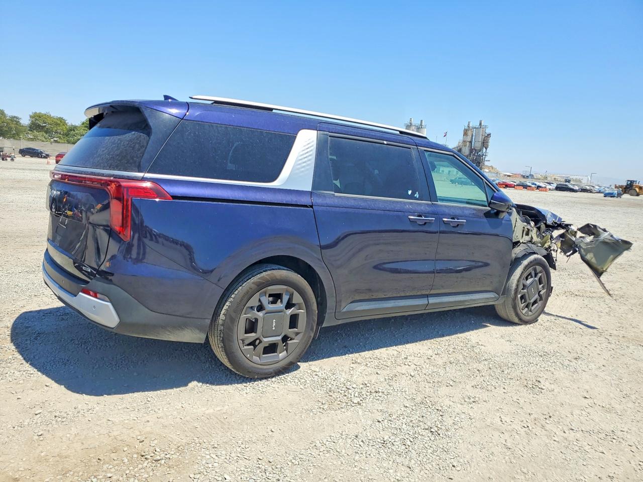 2025 KIA CARNIVAL EX — снимка 3