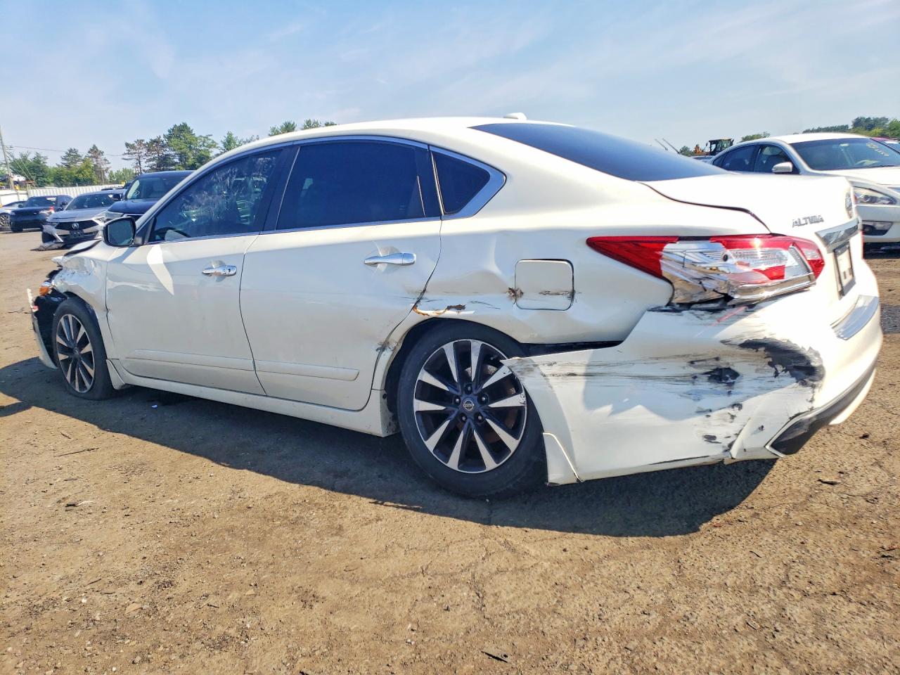 2017 NISSAN ALTIMA 2.5 SV — снимка 2