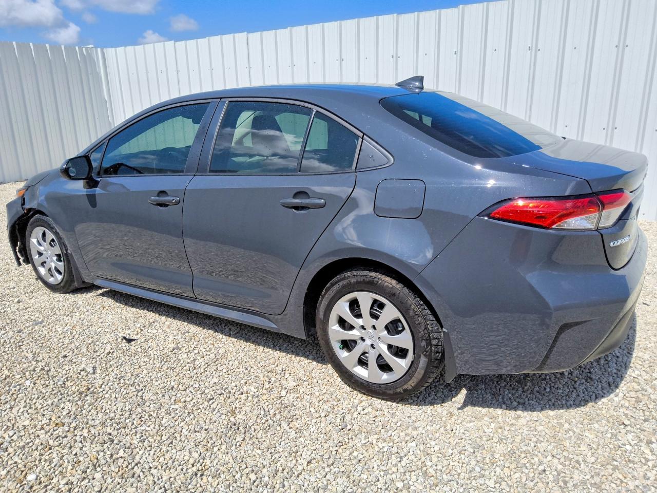 2025 TOYOTA COROLLA LE — снимка 2