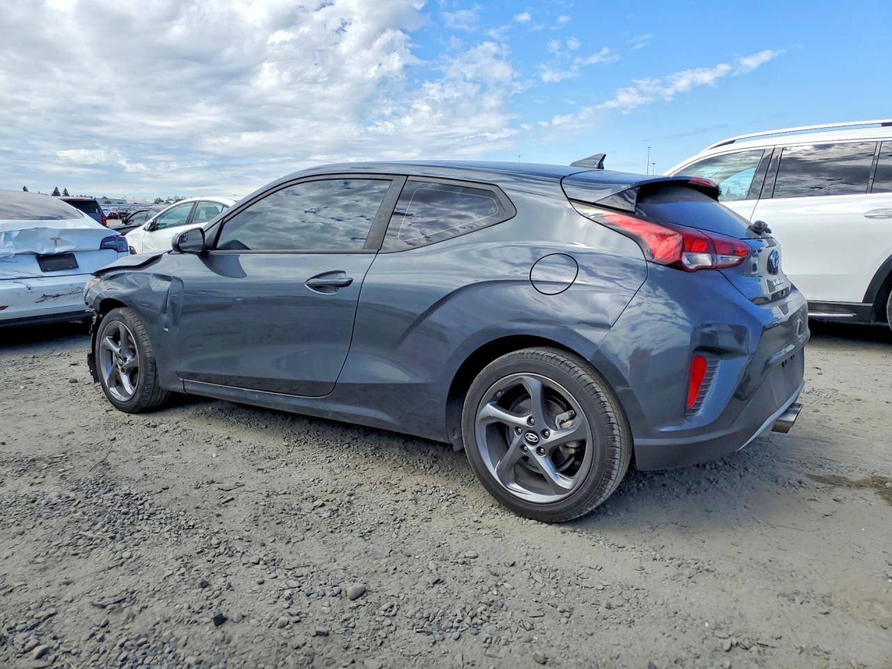 2020 HYUNDAI VELOSTER 2.0L — снимка 2