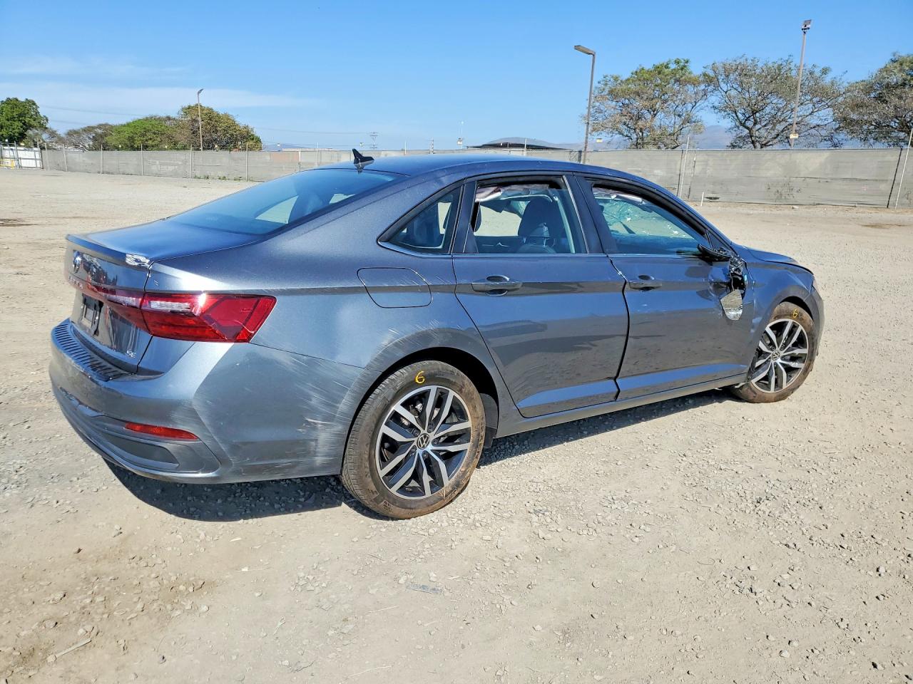 2025 VOLKSWAGEN JETTA SE — снимка 3