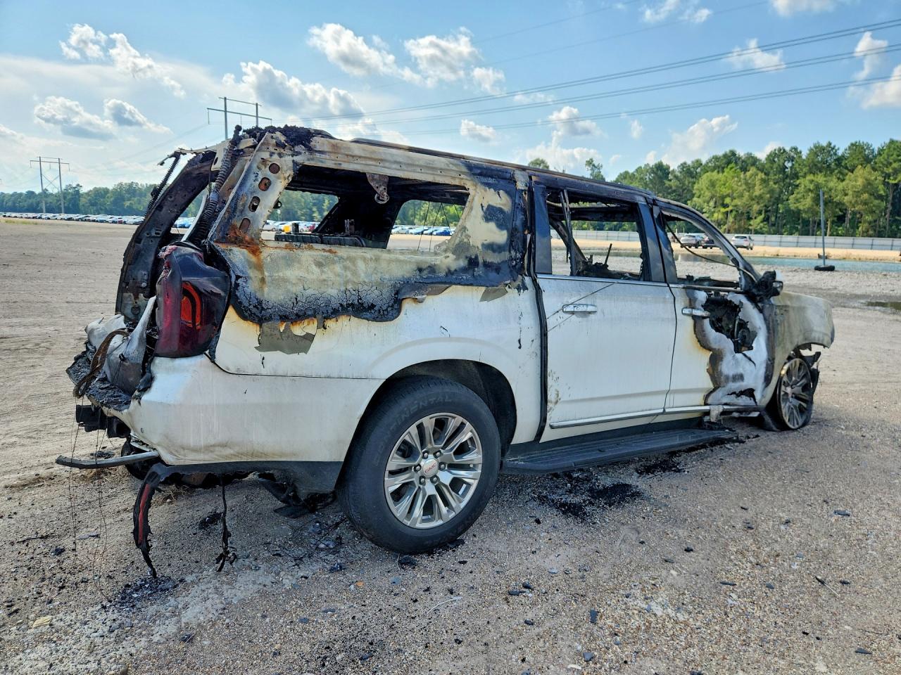 2024 GMC YUKON XL DENALI — снимка 3