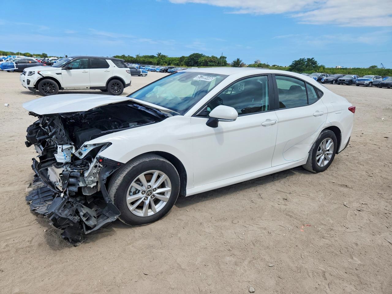 2025 TOYOTA CAMRY LE