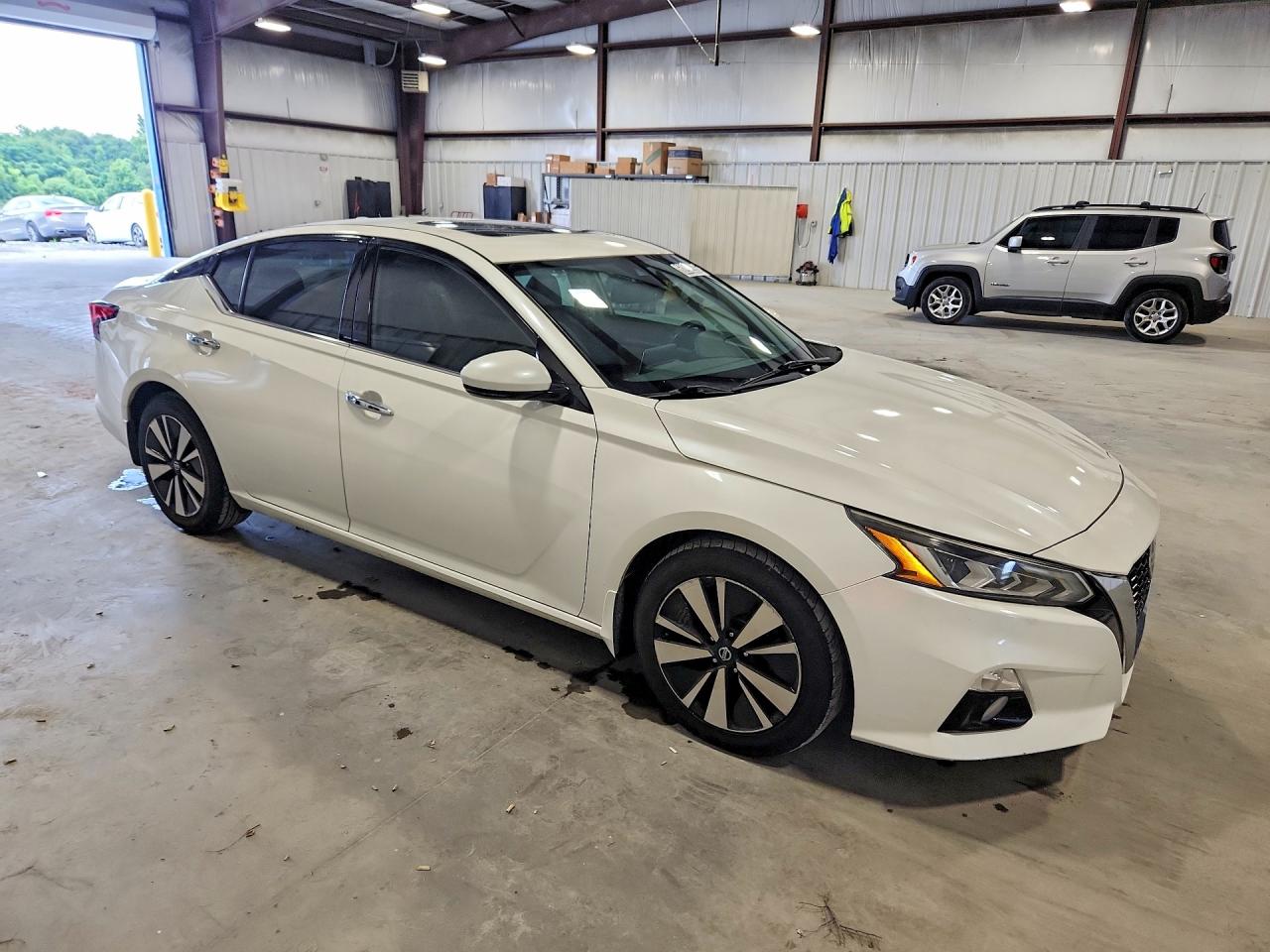 2019 NISSAN ALTIMA SV — снимка 4