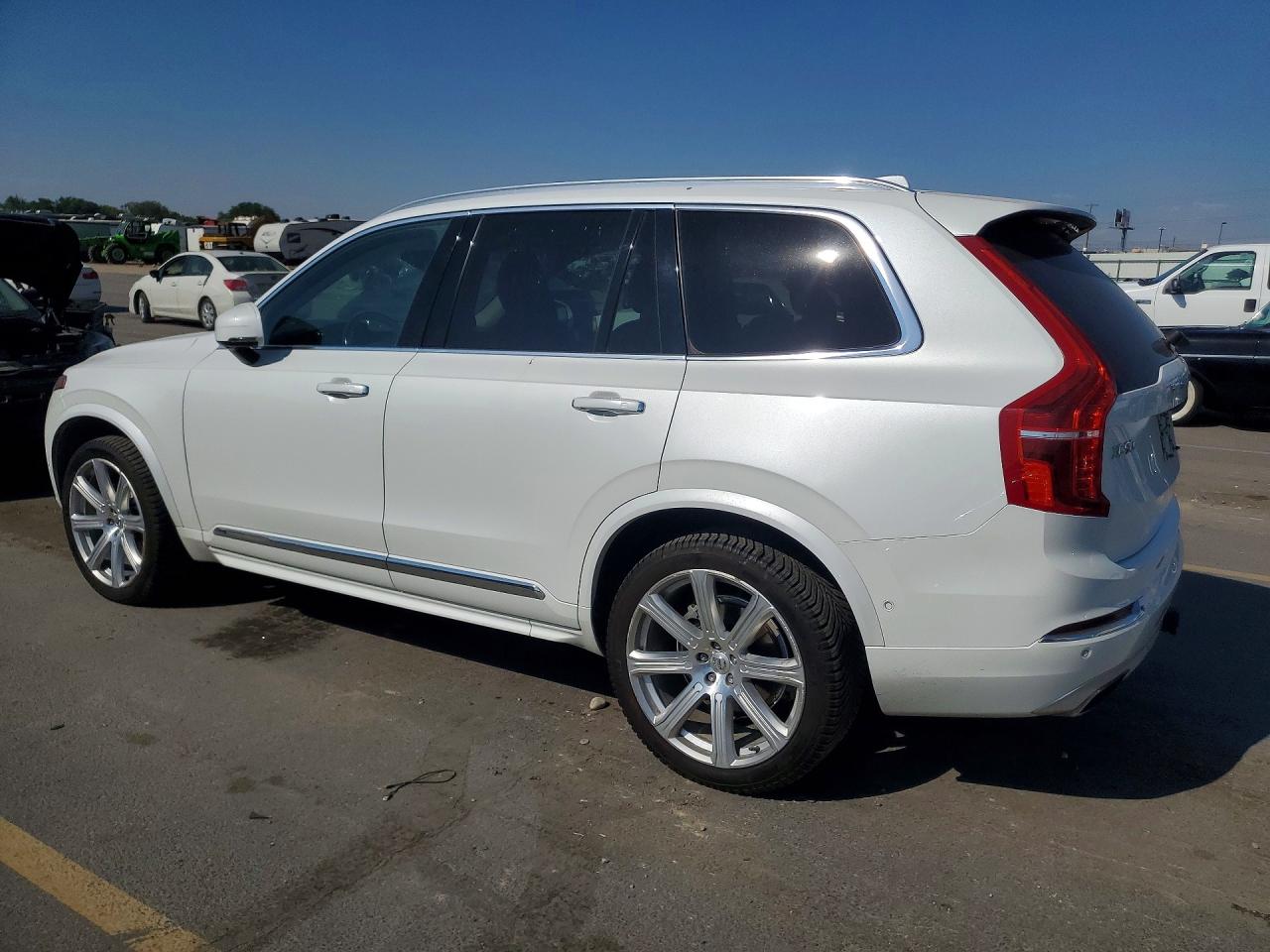 2016 VOLVO XC90 T6 — снимка 2