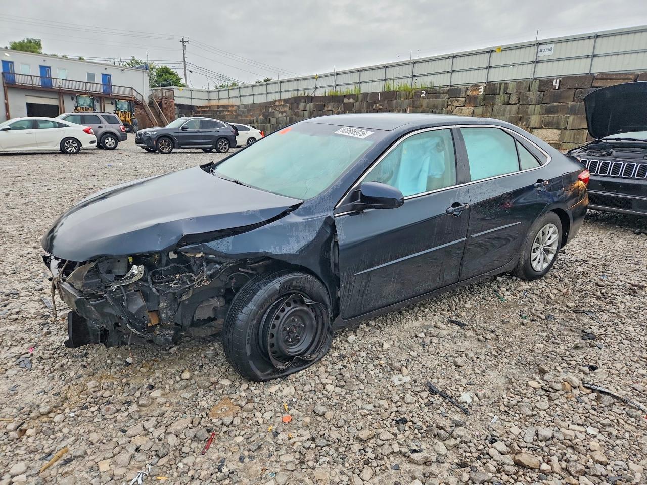 2015 TOYOTA CAMRY LE