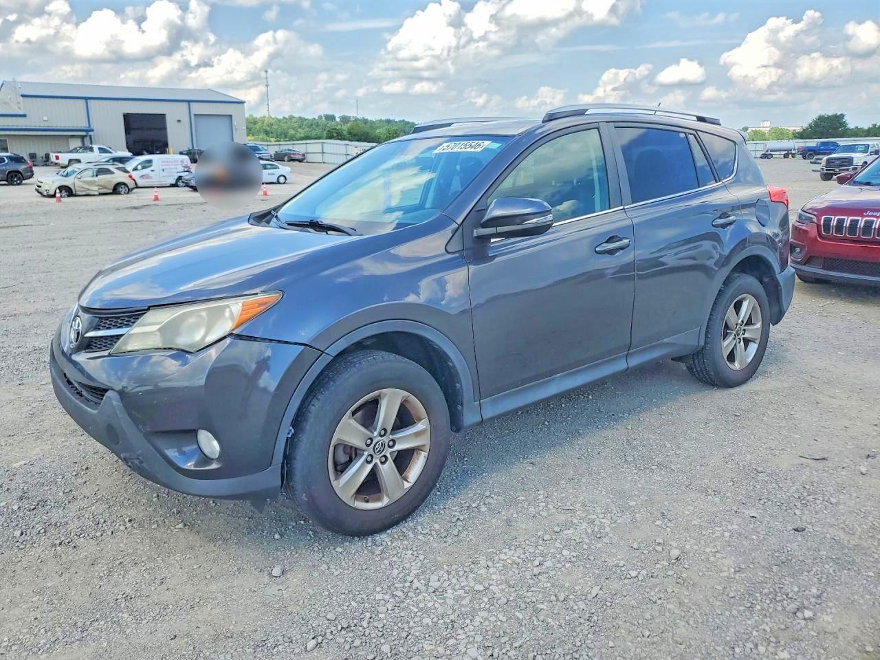 2015 TOYOTA RAV4 XLE
