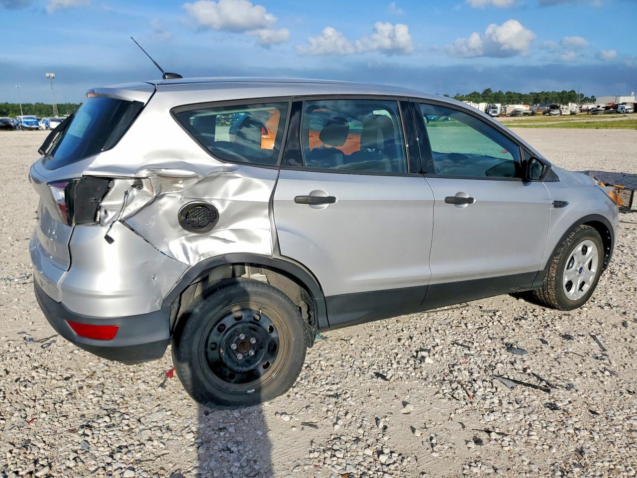 2017 FORD ESCAPE S — снимка 3