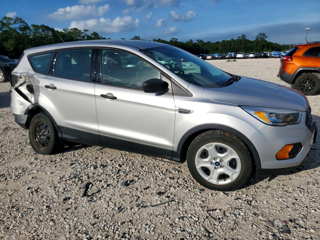 2017 FORD ESCAPE S — снимка 4