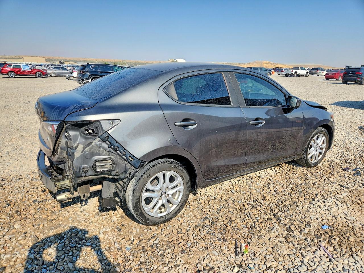 2017 TOYOTA YARIS IA BASE — снимка 3