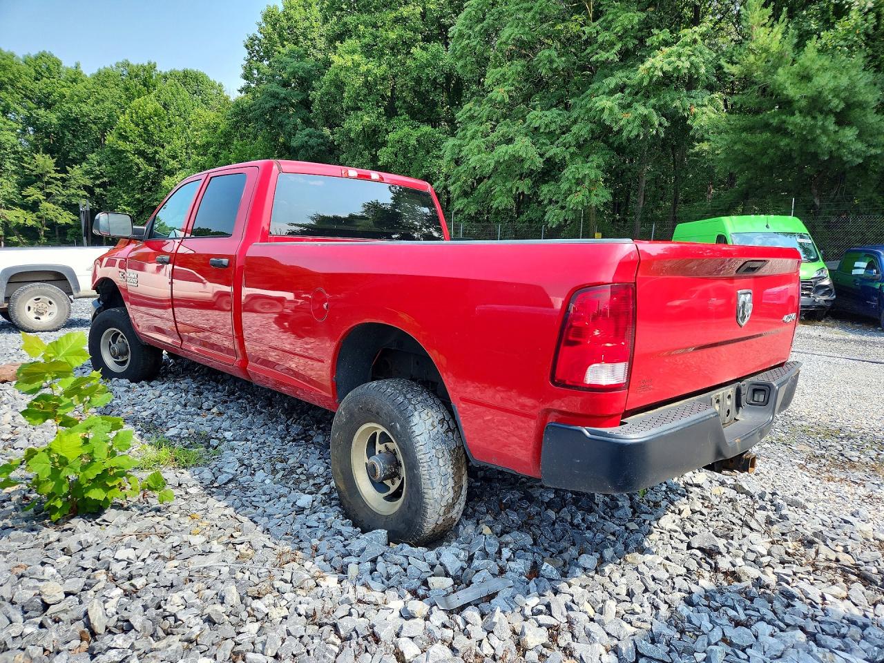 2017 RAM 3500 ST — снимка 2