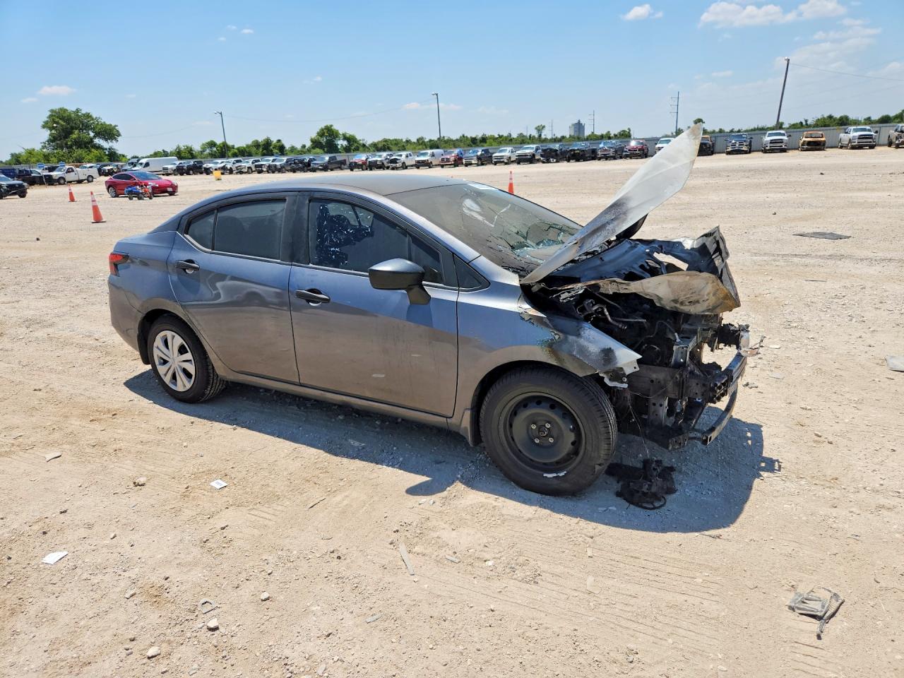 2020 NISSAN VERSA S — снимка 4