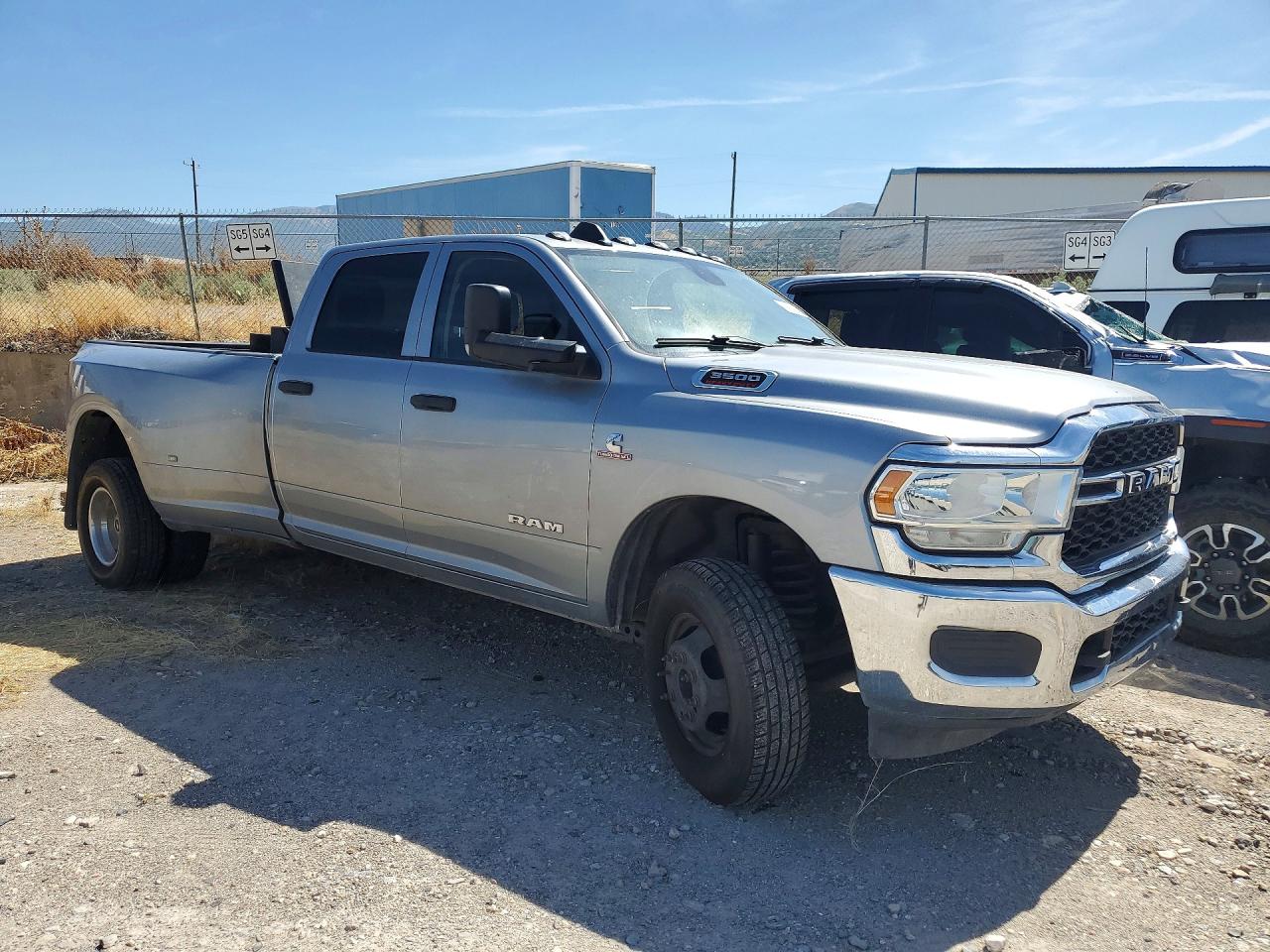 2020 RAM 3500 — снимка 4