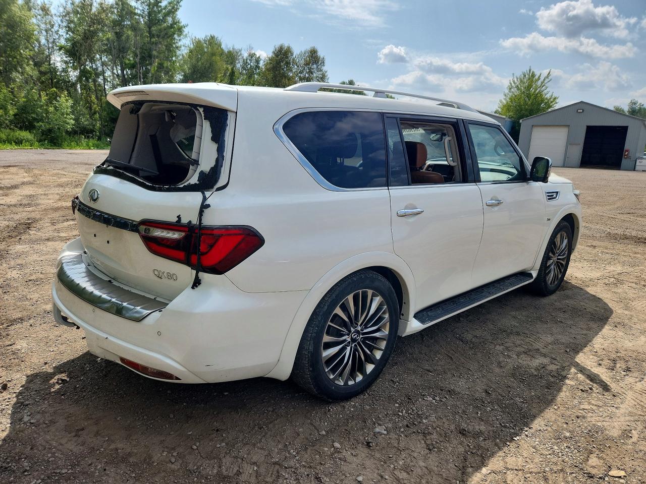 2020 INFINITI QX80 LUXE — снимка 3