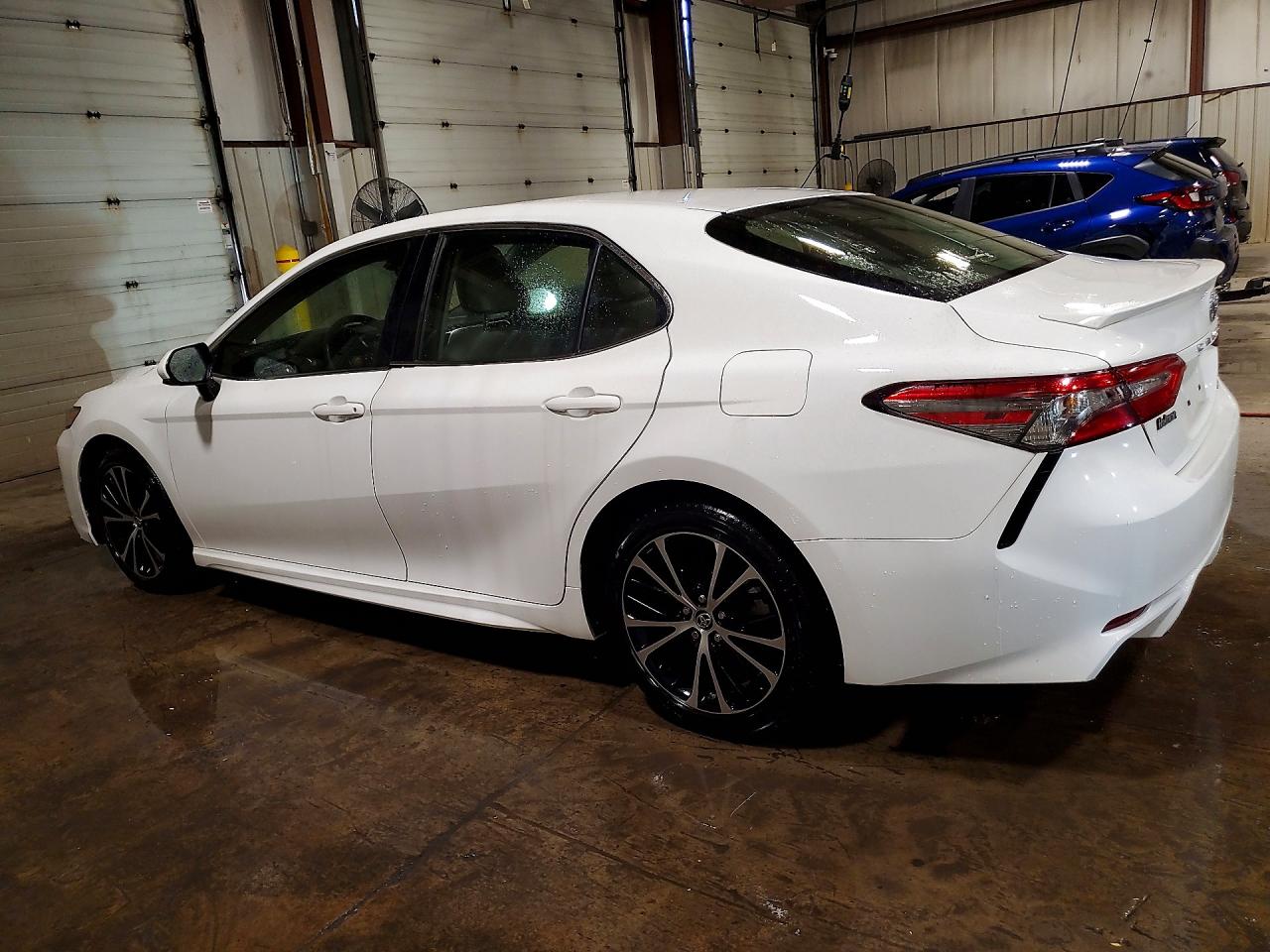 2018 TOYOTA CAMRY SE — снимка 2