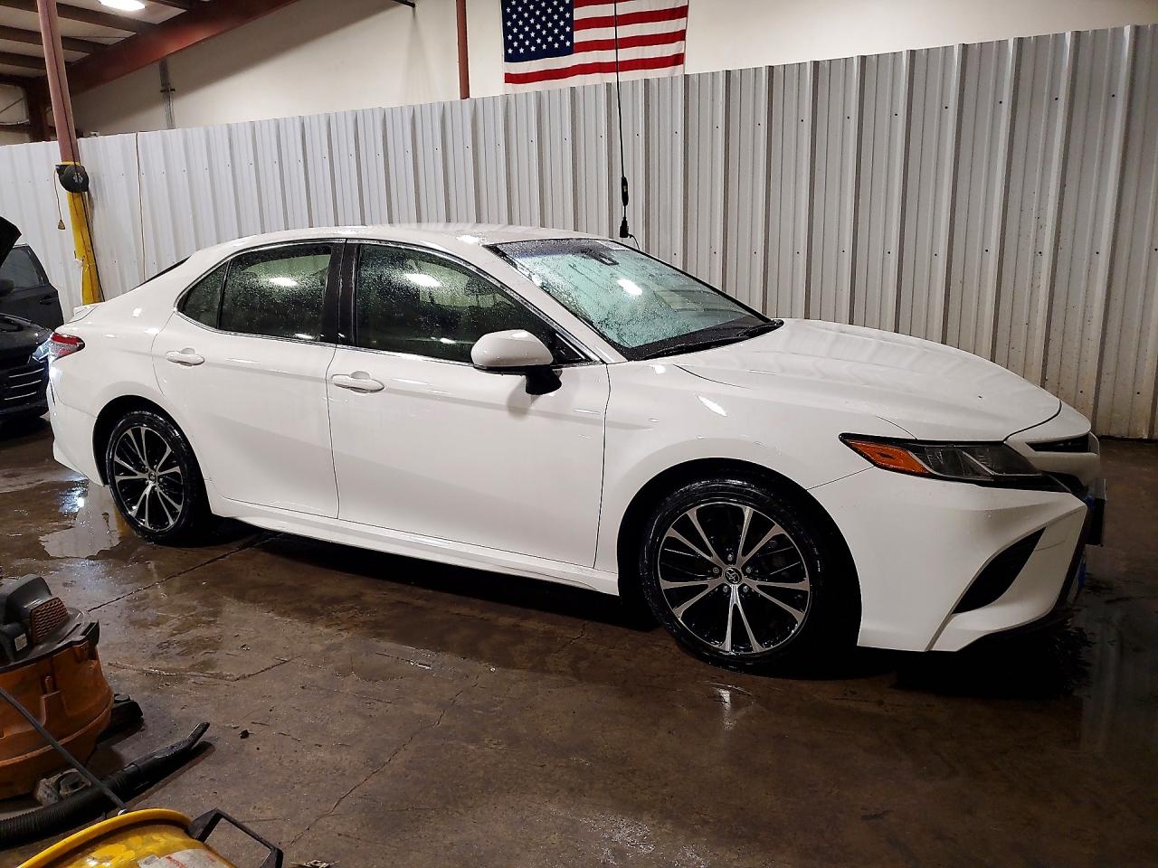 2018 TOYOTA CAMRY SE — снимка 4