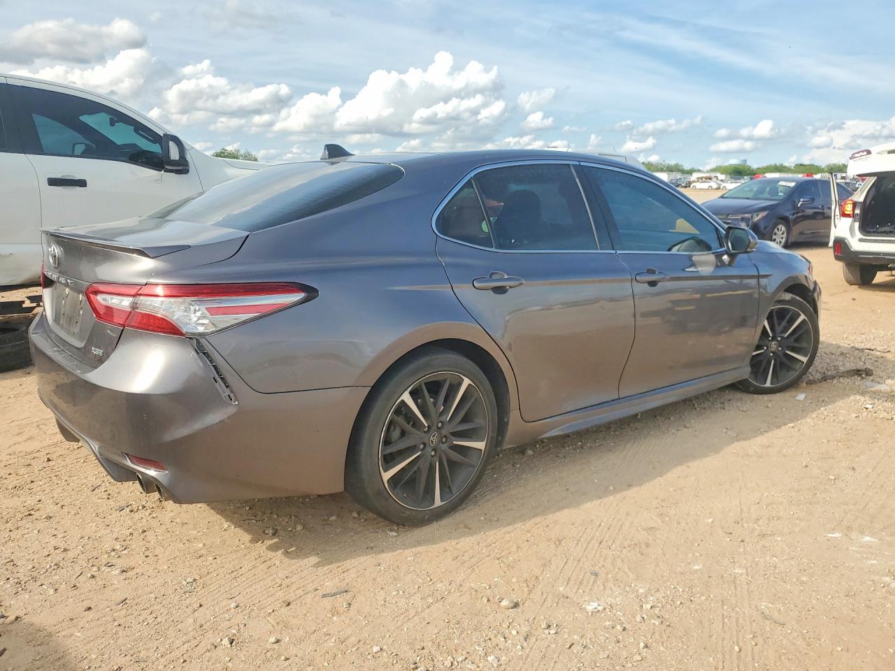 2018 TOYOTA CAMRY XSE — снимка 3
