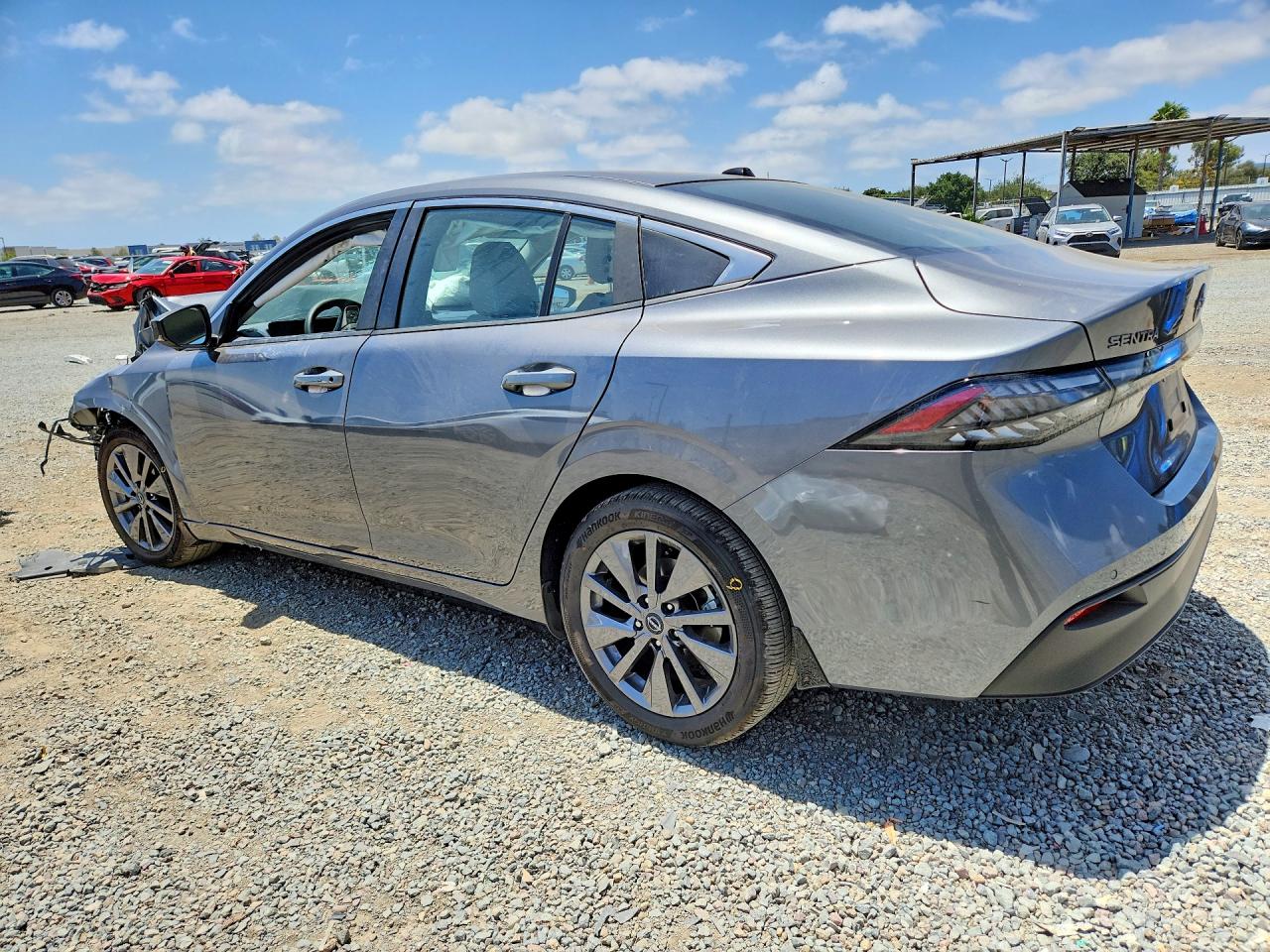 2026 NISSAN SENTRA SL — снимка 2