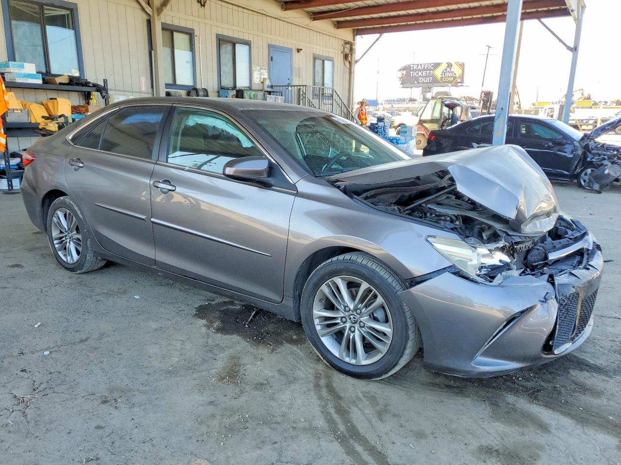 2015 TOYOTA CAMRY SE — снимка 4