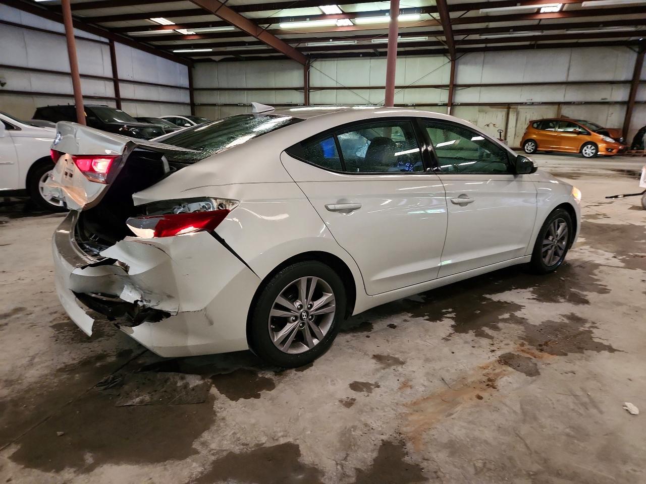 2017 HYUNDAI ELANTRA SE — снимка 3