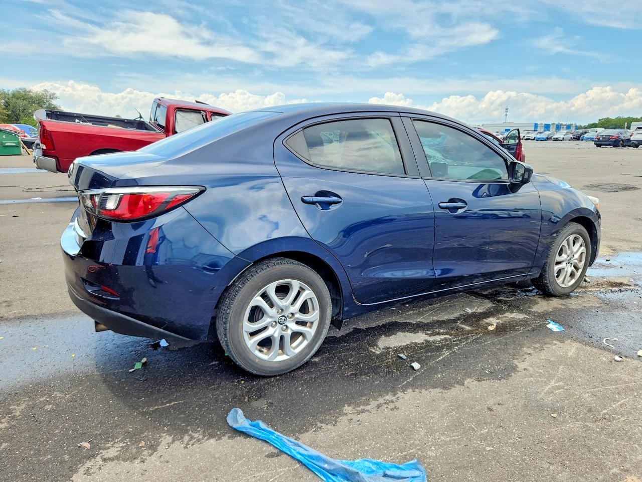 2017 TOYOTA YARIS IA BASE — снимка 3