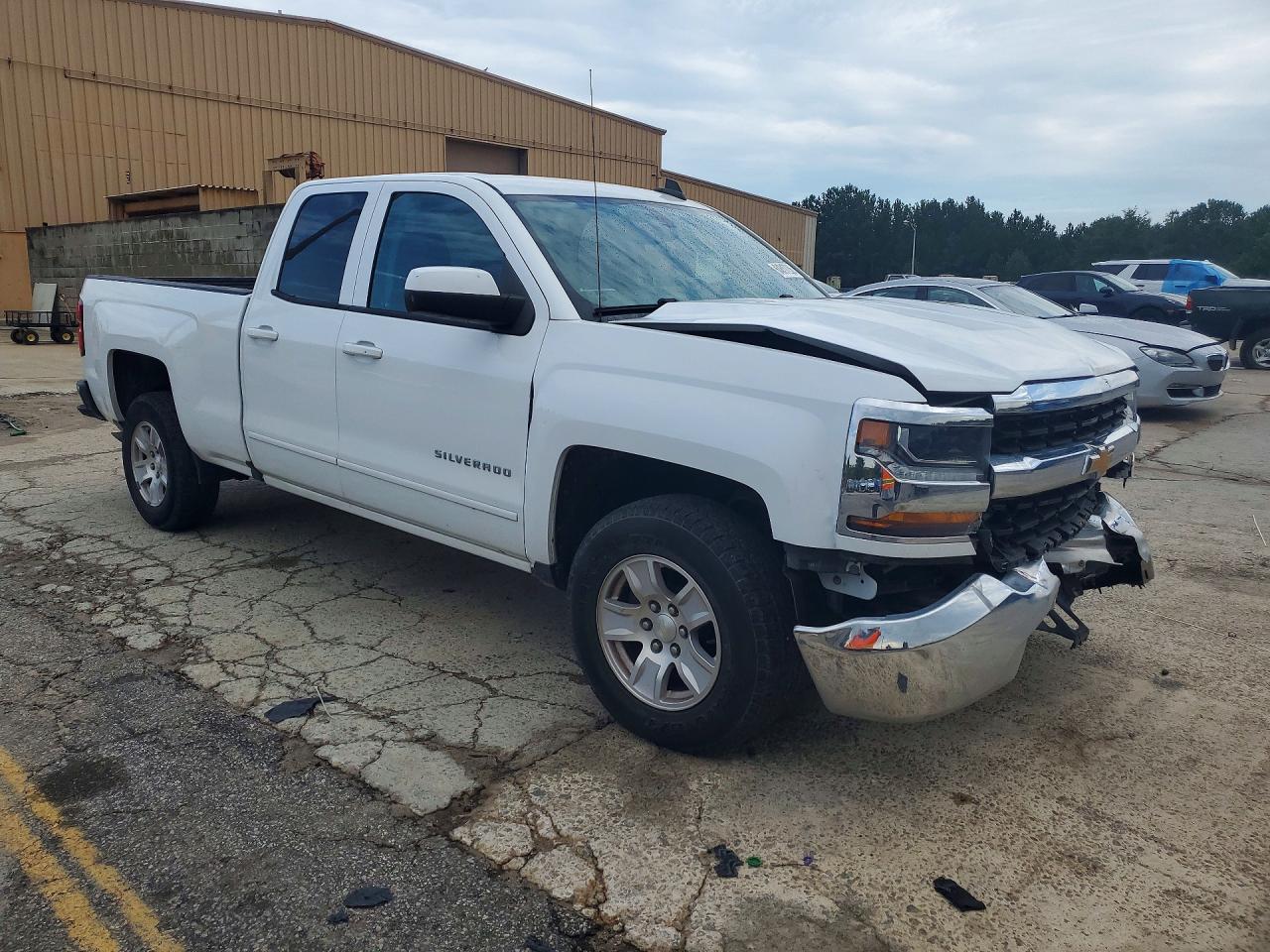 2018 CHEVROLET SILVERADO C1500 LT — снимка 4