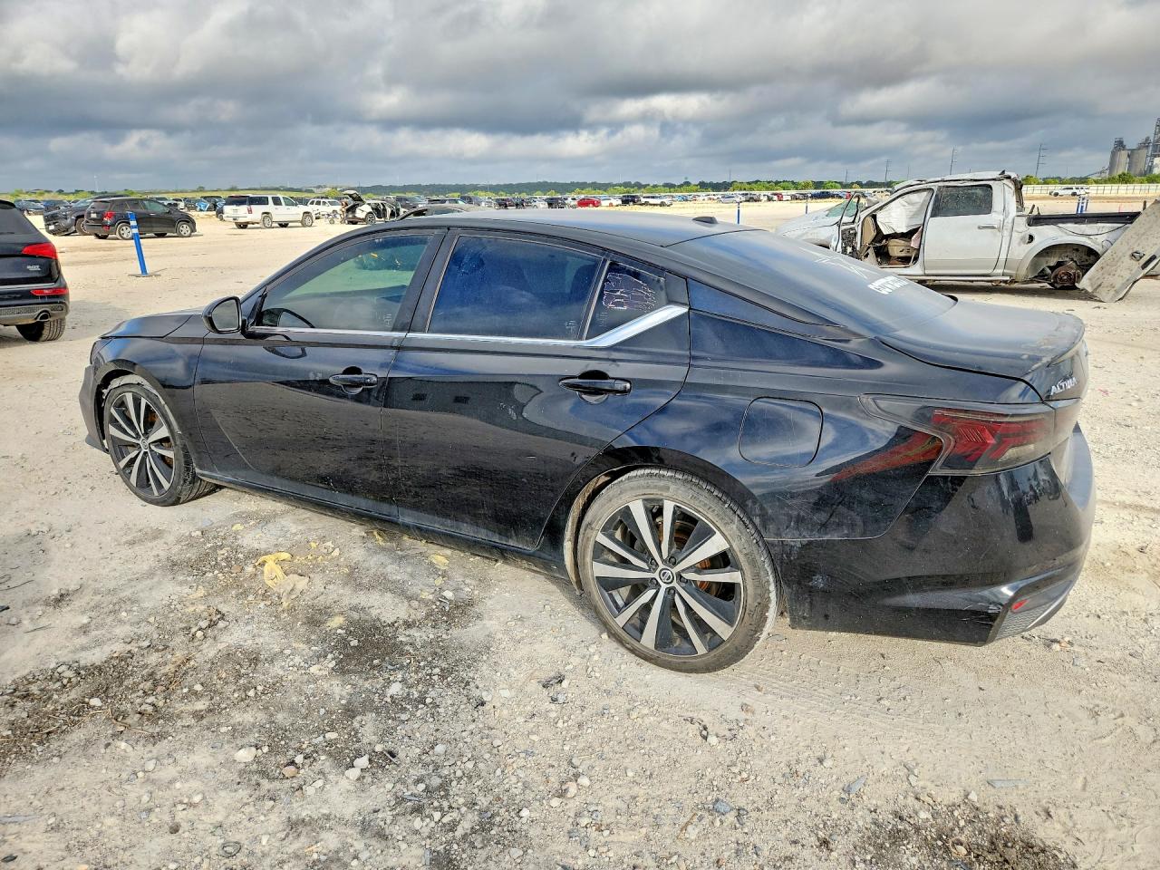 2019 NISSAN ALTIMA SR — снимка 2