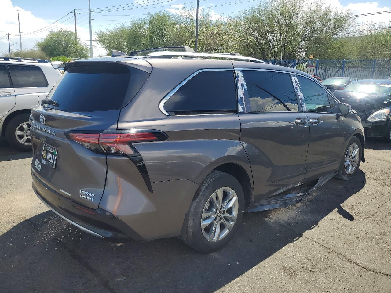 2023 TOYOTA SIENNA LIMITED 7-PASSENGER — снимка 3