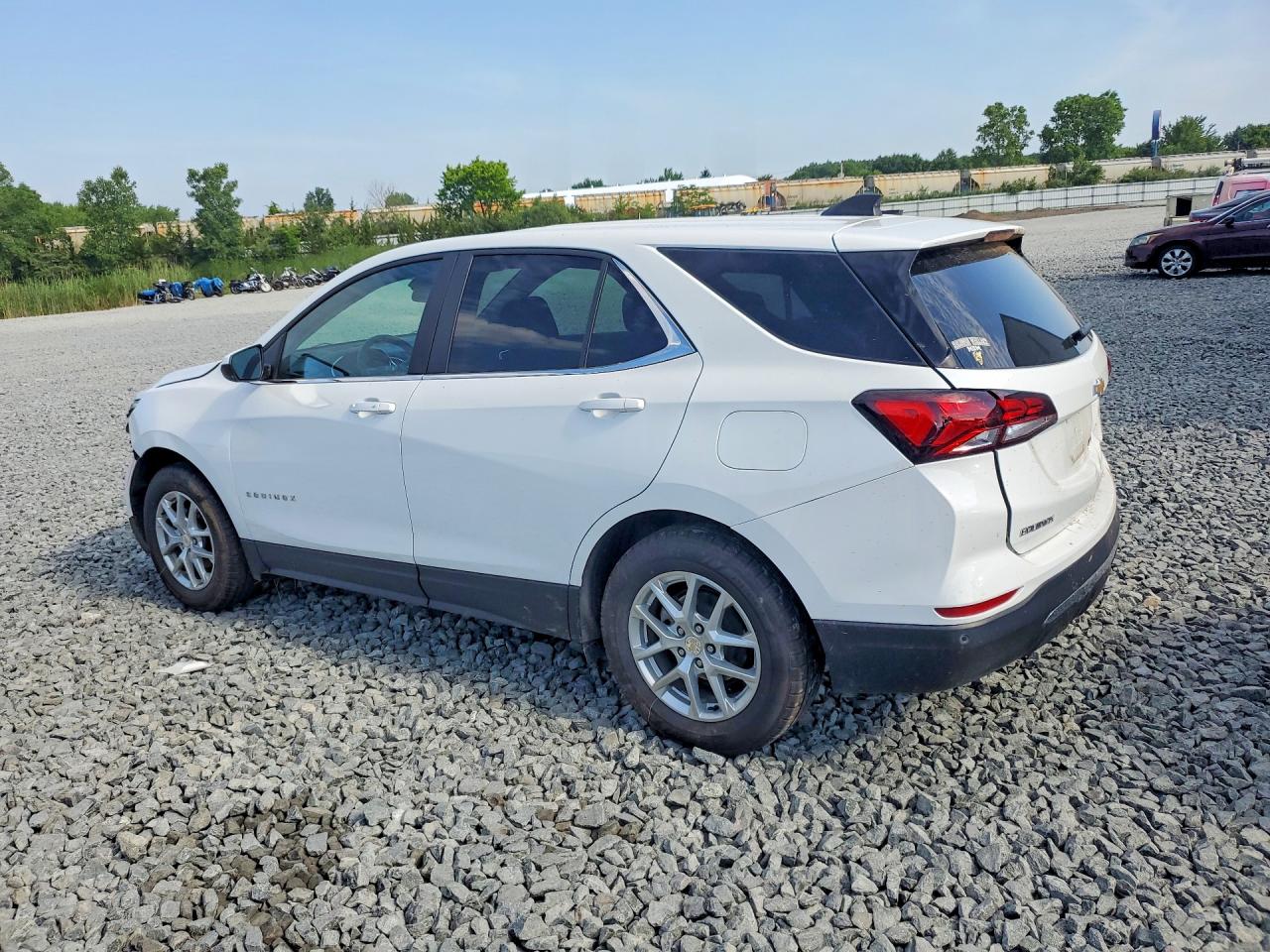 2024 CHEVROLET EQUINOX LT — снимка 2