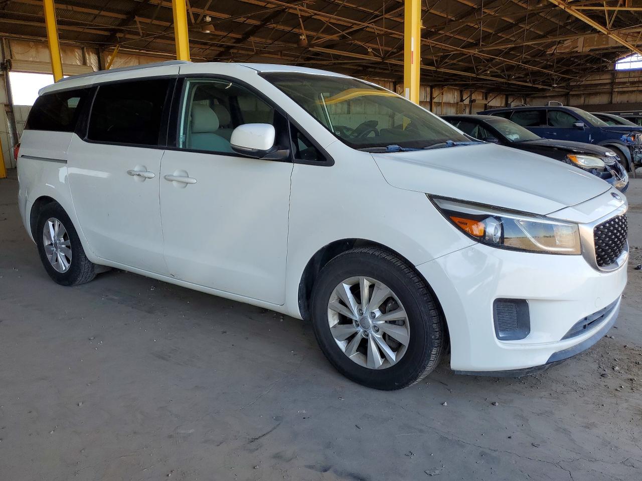 2015 KIA SEDONA LX — снимка 4