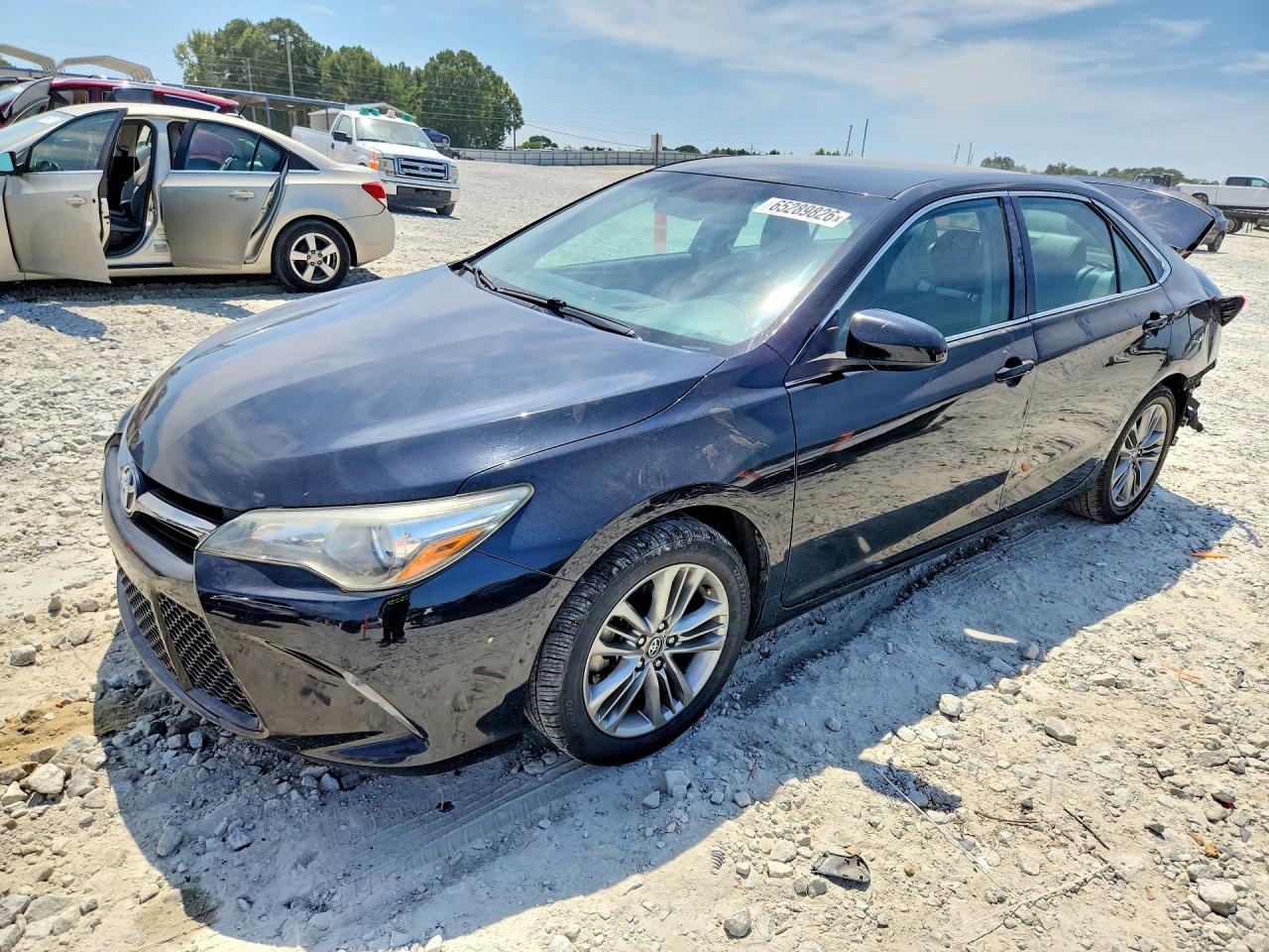 2016 TOYOTA CAMRY SE