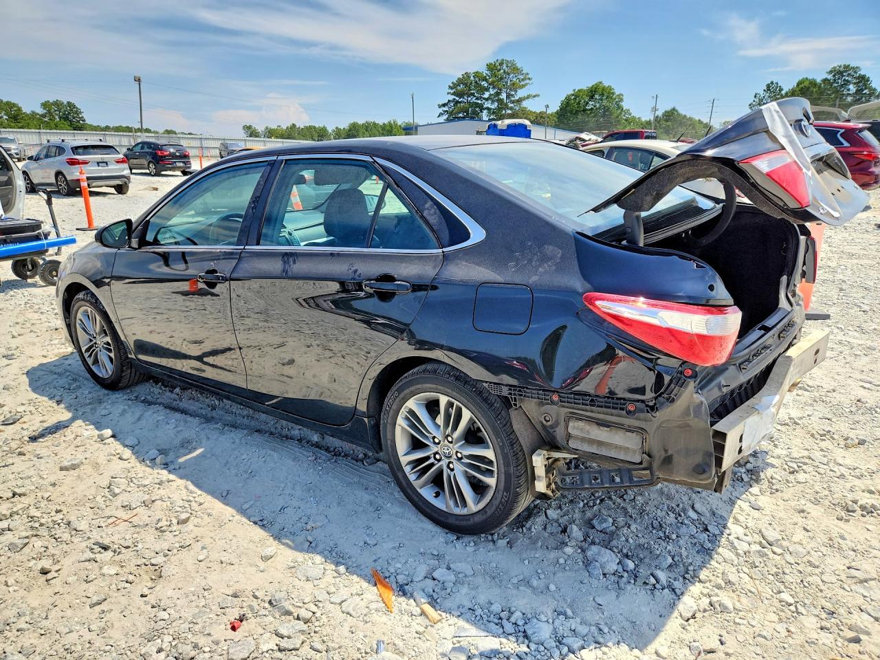 2016 TOYOTA CAMRY SE — снимка 2