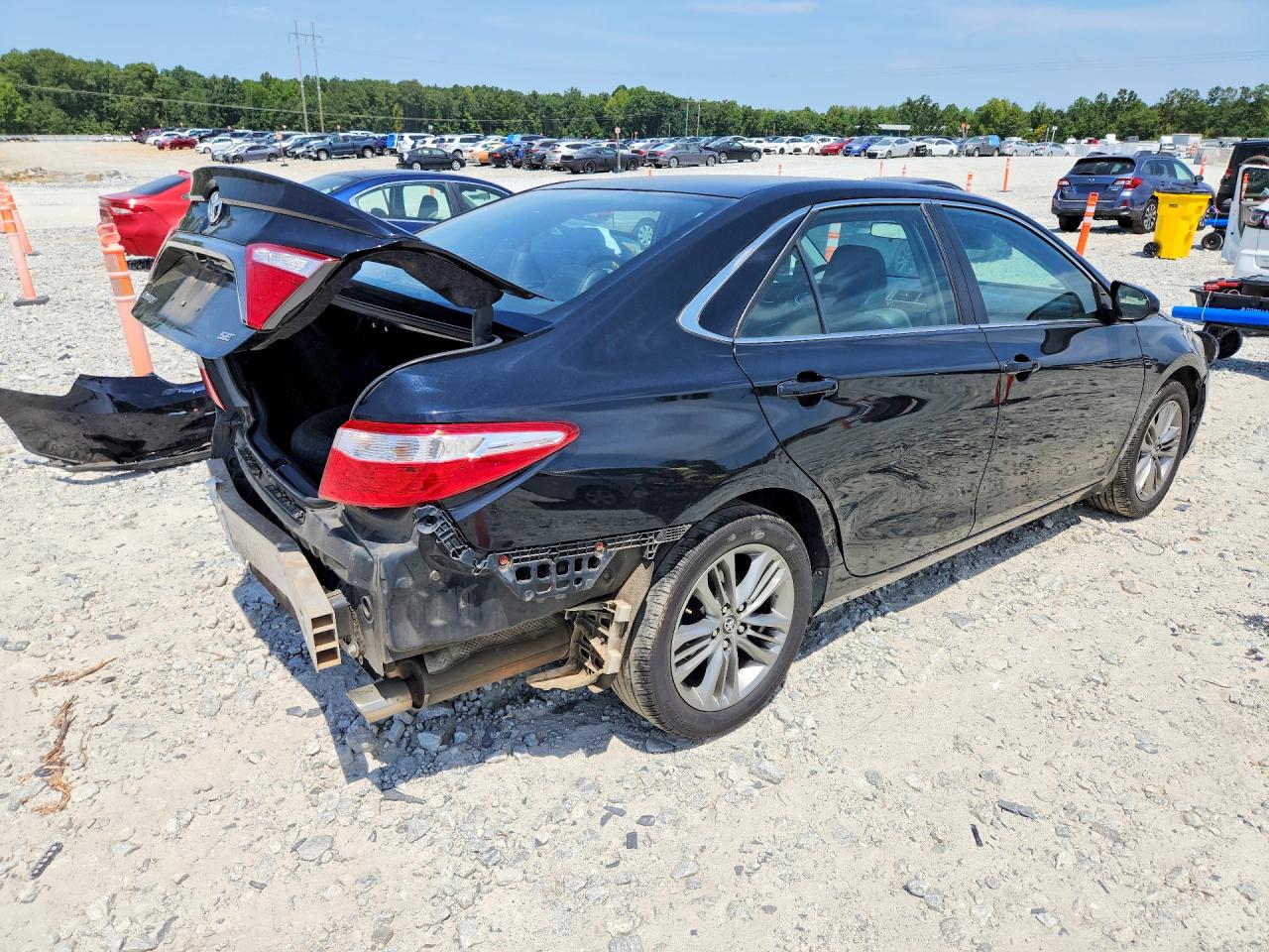 2016 TOYOTA CAMRY SE — снимка 3