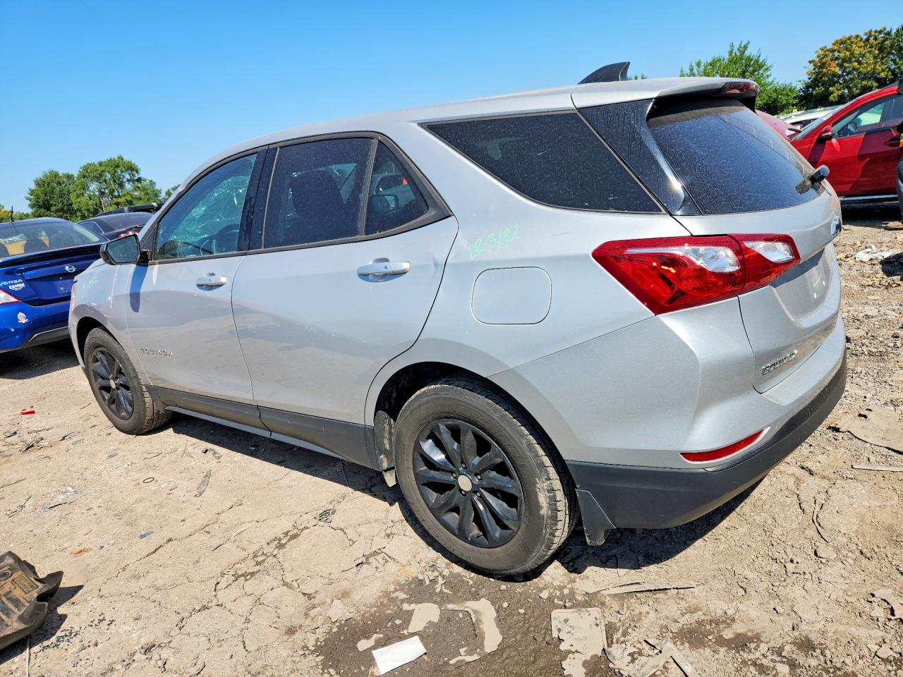 2019 CHEVROLET EQUINOX LS — снимка 2