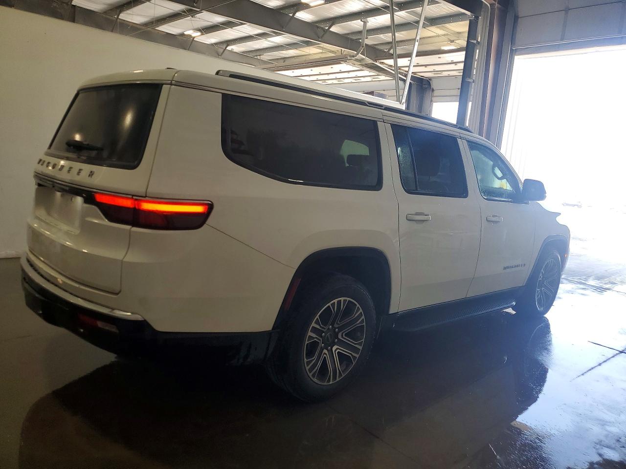 2025 JEEP WAGONEER L SERIES II — снимка 3