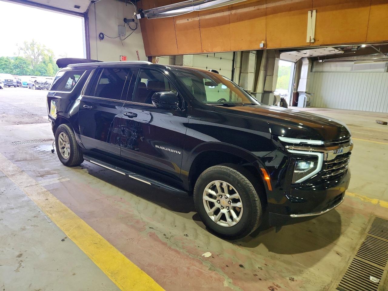 2026 CHEVROLET SUBURBAN K1500 LT — снимка 4